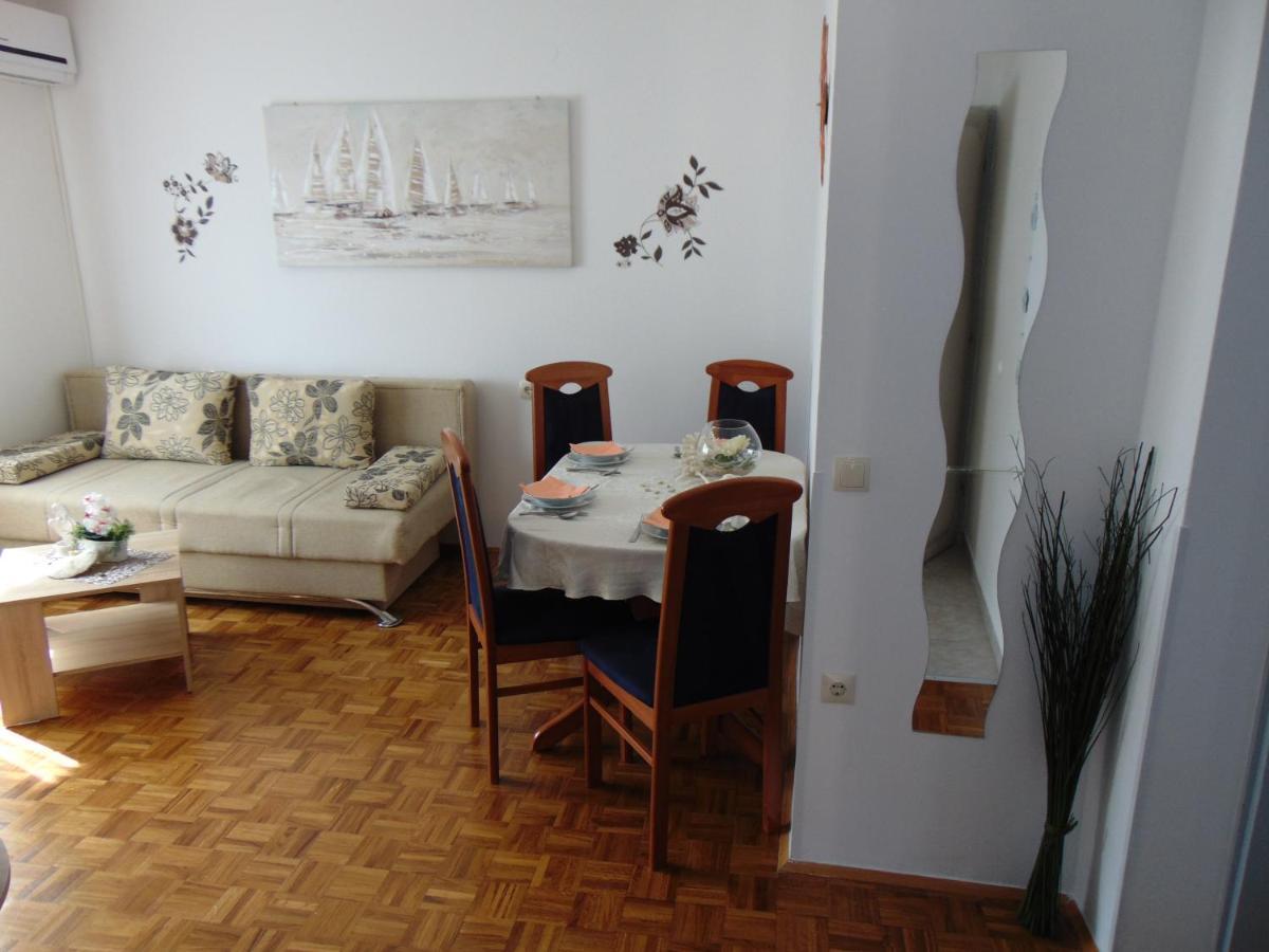 Apartments Marija Malinska Exterior photo